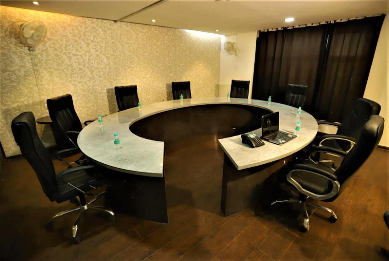 Hotel Arch International New Delhi Extérieur photo